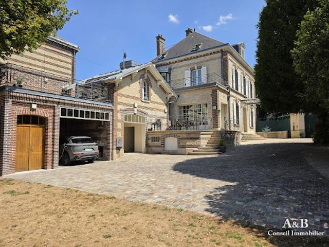 Maison avec jardin et terrasse