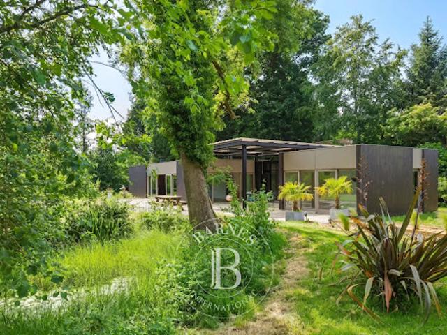 Maison avec jardin et terrasse