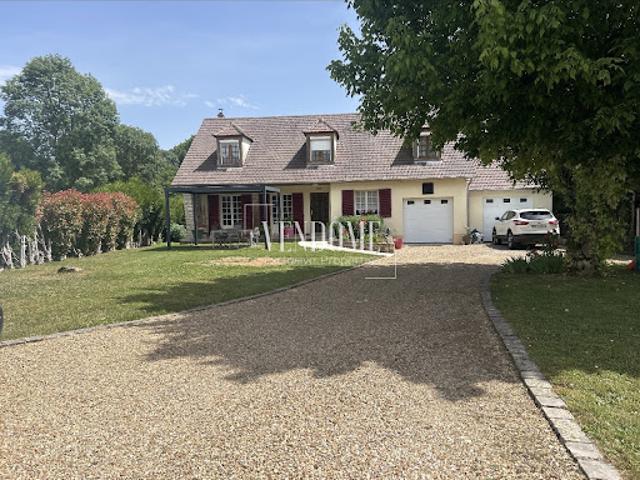 Maison avec jardin et terrasse