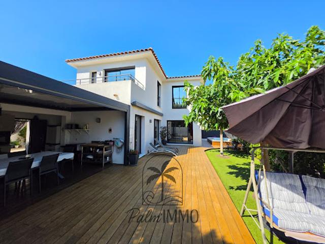 Maison avec jardin et terrasse