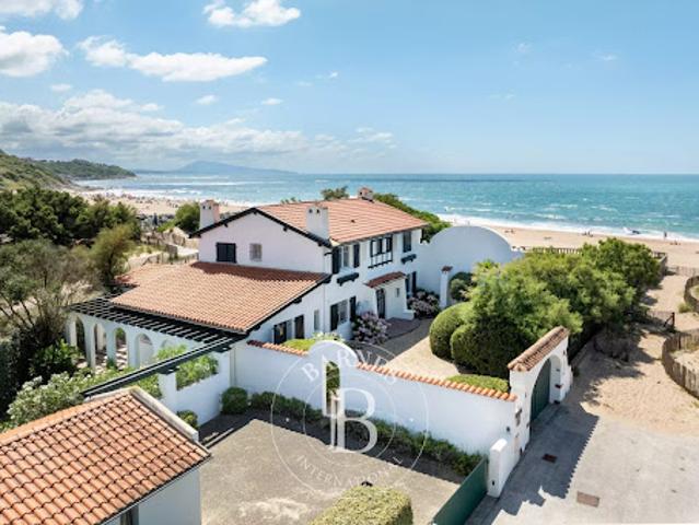 Maison avec jardin et terrasse