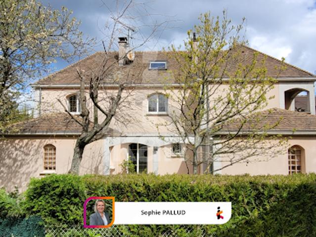 Maison avec jardin et terrasse