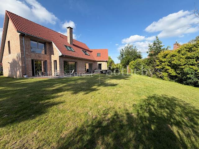 Maison avec jardin et terrasse