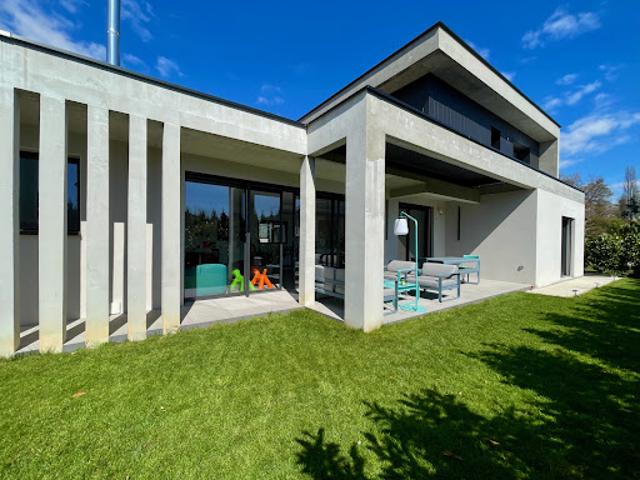 Maison avec jardin et terrasse