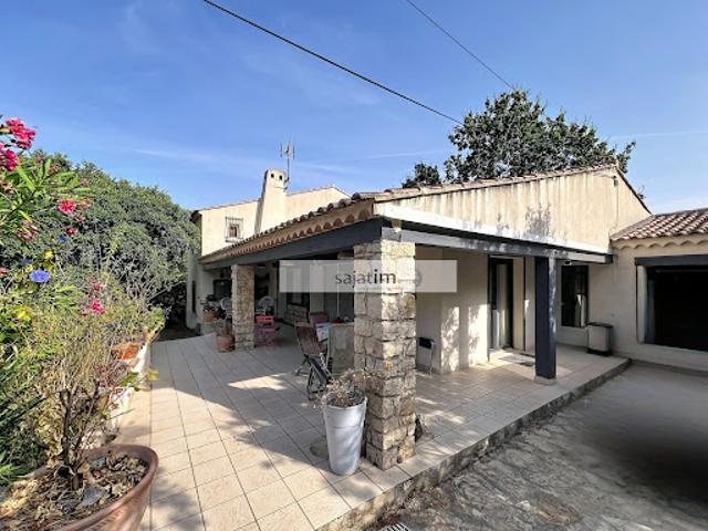 Maison avec jardin et terrasse