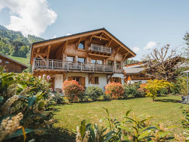 Maison avec jardin et terrasse