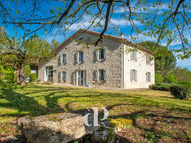 Maison avec jardin et terrasse