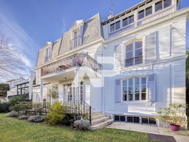 Maison avec jardin et terrasse