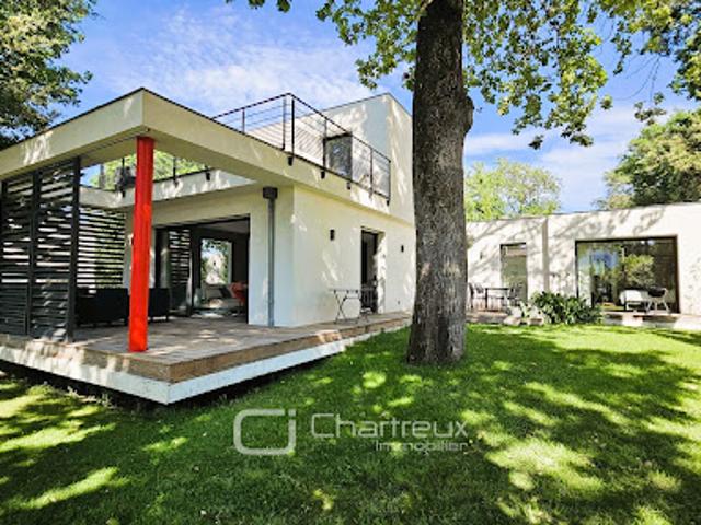 Maison avec jardin et terrasse