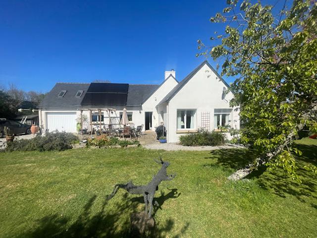 Maison avec jardin et terrasse