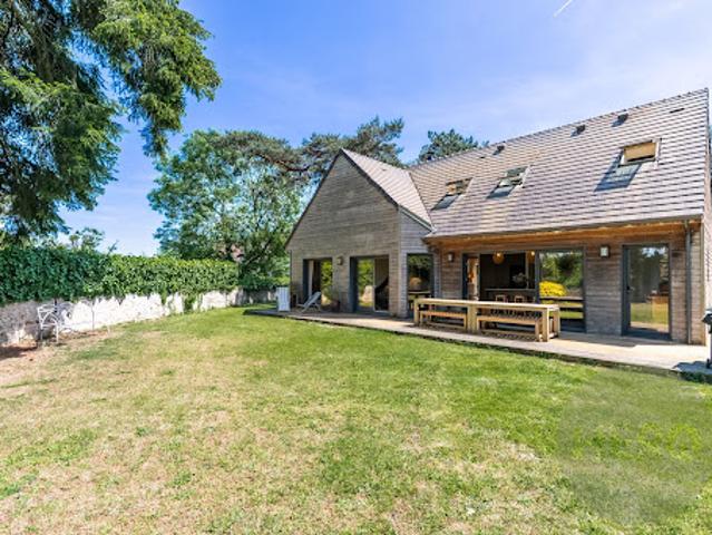 Maison avec jardin et terrasse