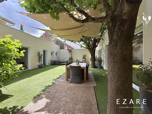 Maison avec jardin et terrasse