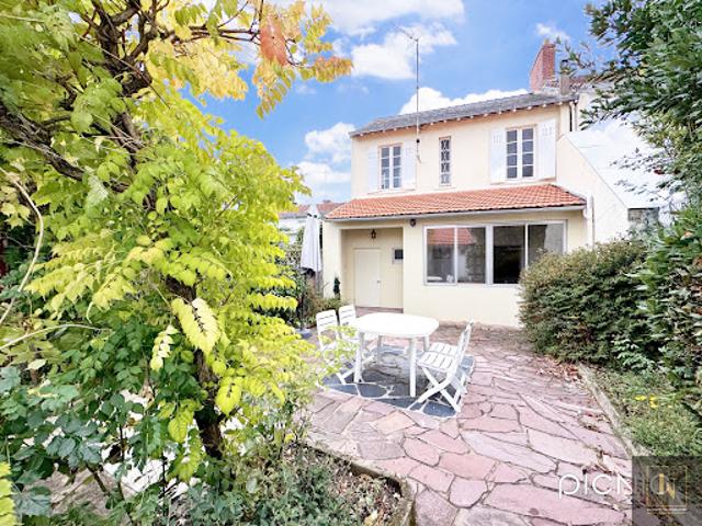 Maison avec jardin et terrasse