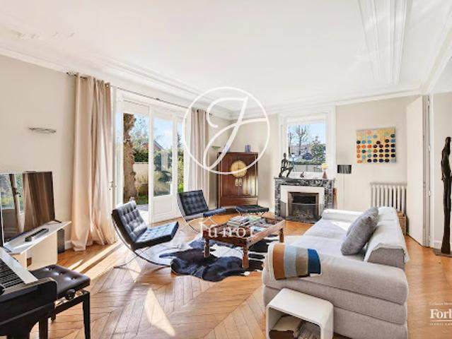 Maison avec jardin et terrasse