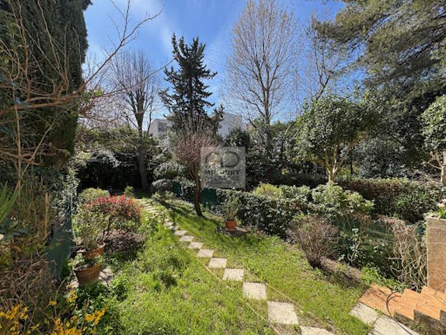 Maison avec jardin et terrasse