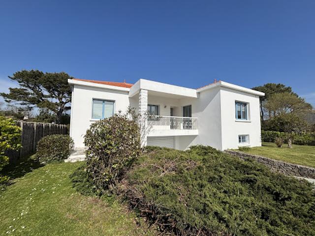 Maison avec jardin et terrasse