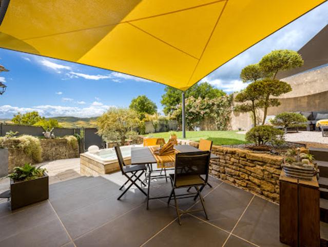 Maison avec jardin et terrasse