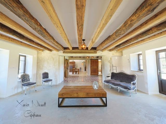 Maison avec jardin et terrasse