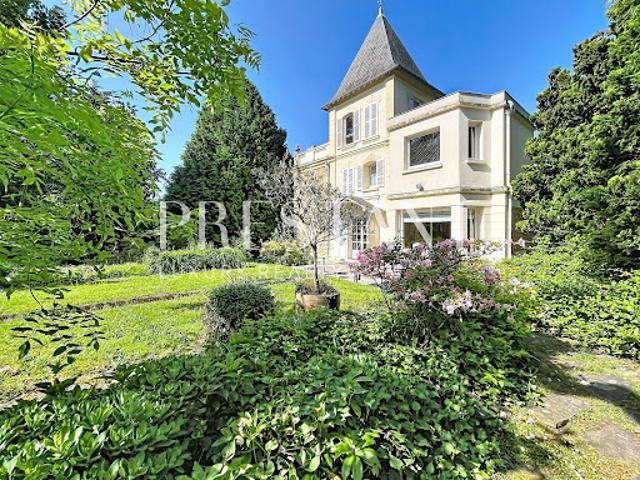 Maison avec jardin et terrasse