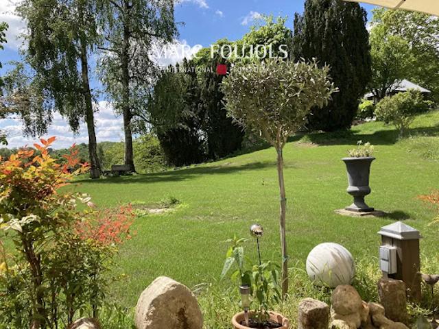 Maison avec jardin et terrasse