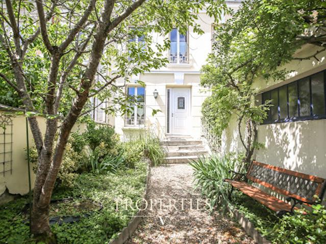 Maison avec jardin et terrasse
