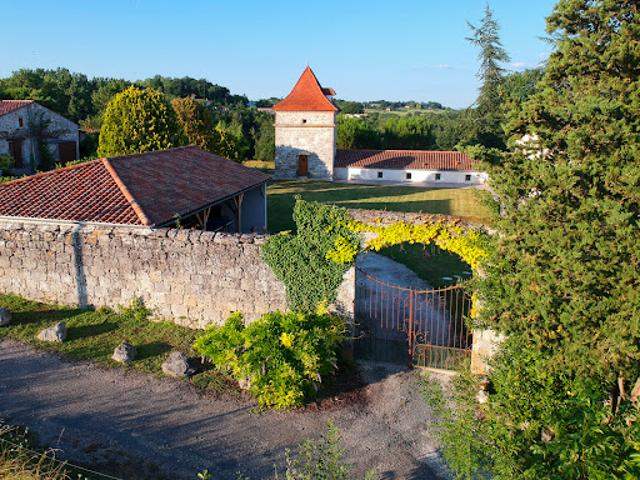 Maison avec jardin et terrasse