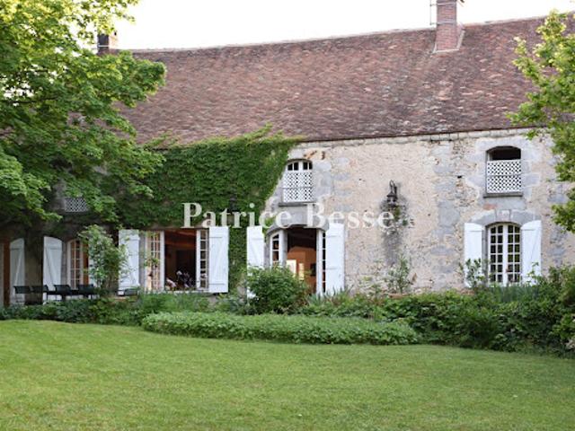 Maison avec jardin et terrasse