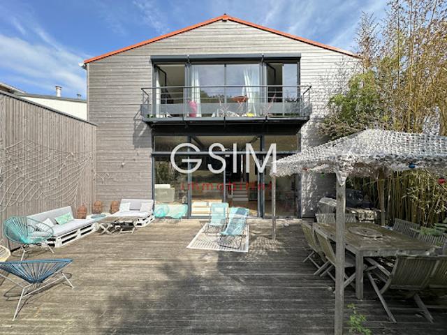 Maison avec jardin et terrasse