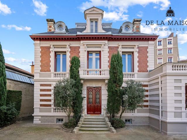 Maison avec jardin et terrasse