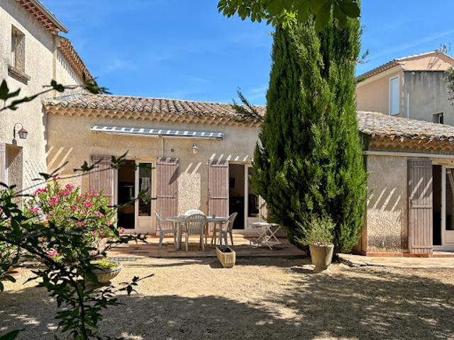 Maison avec jardin et terrasse