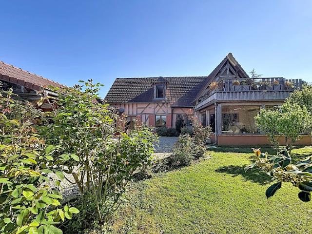 Maison avec jardin et terrasse