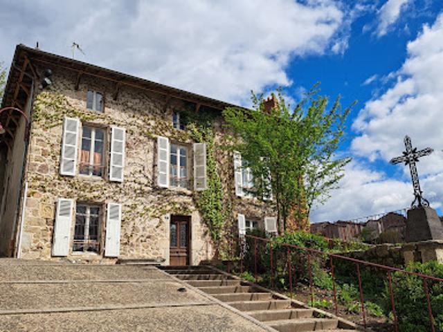 Maison avec jardin et terrasse