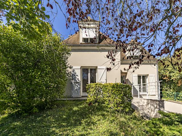 Maison avec jardin et terrasse