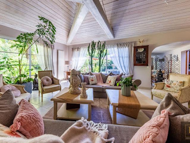 Maison avec jardin et terrasse