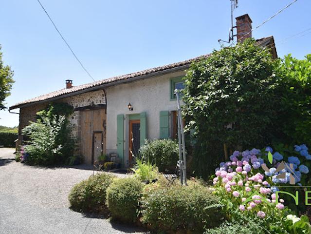 Maison avec jardin et terrasse