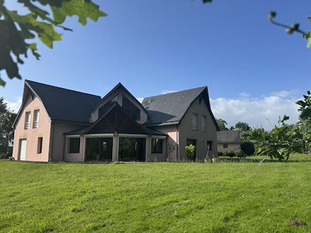Maison avec jardin et terrasse