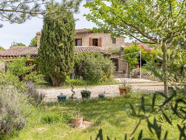 Maison avec jardin et terrasse