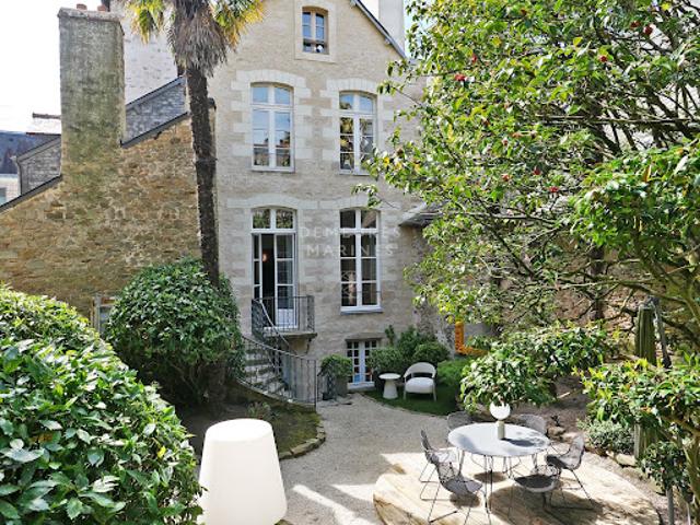 Maison avec jardin et terrasse