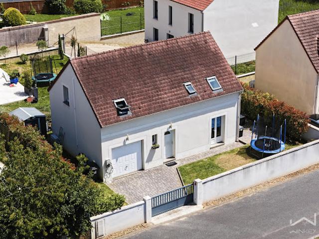 Maison avec jardin et terrasse