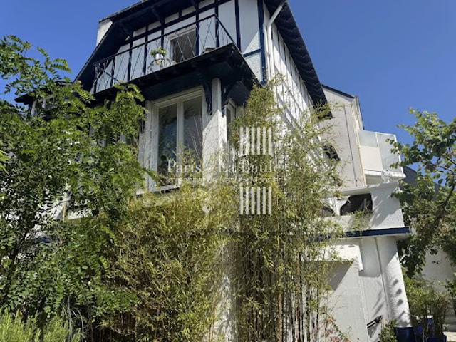 Maison avec jardin et terrasse