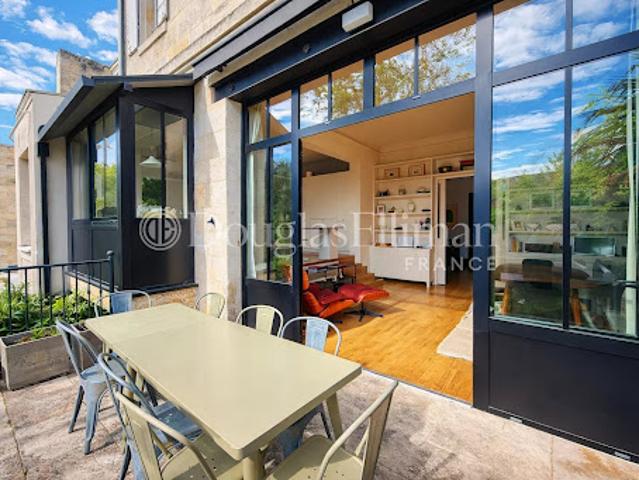 Maison avec jardin et terrasse