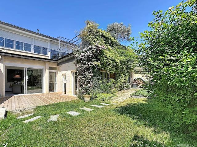 Maison avec jardin et terrasse