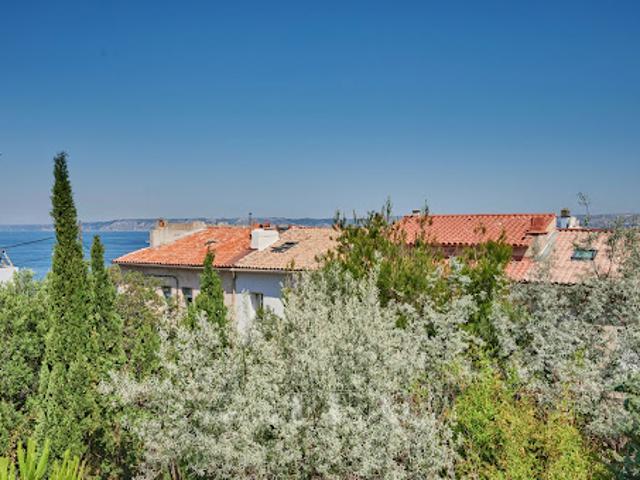 Maison avec jardin et terrasse
