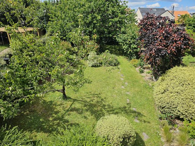 Maison avec jardin et terrasse