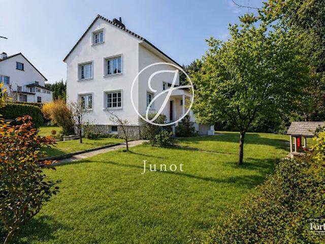 Maison avec jardin et terrasse