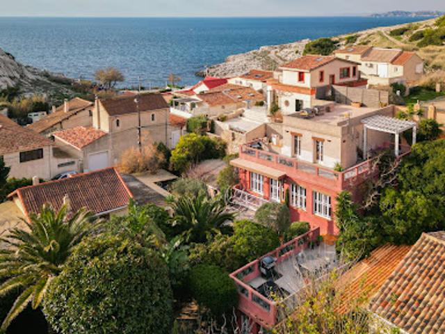 Maison avec jardin et terrasse