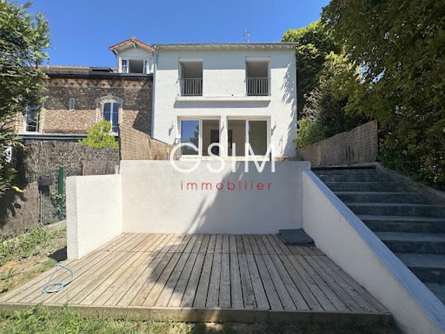 Maison avec jardin et terrasse