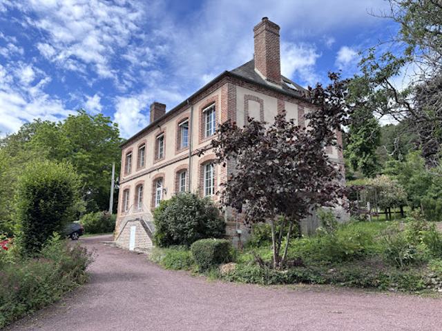 Maison avec jardin et terrasse