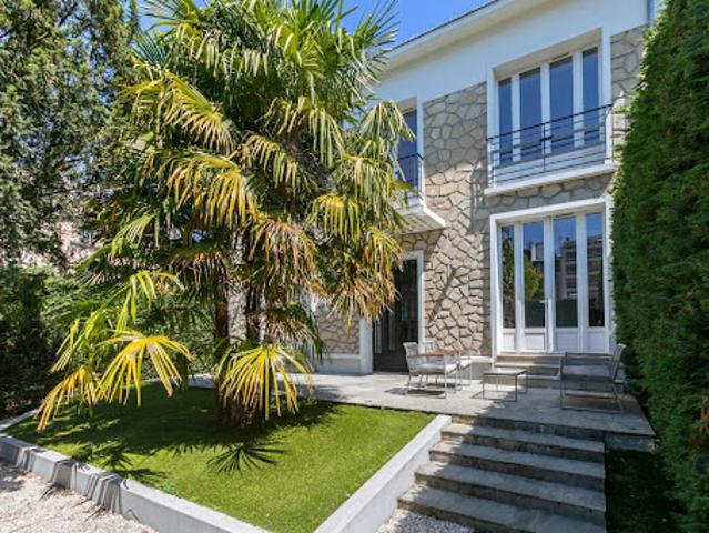 Maison avec jardin et terrasse
