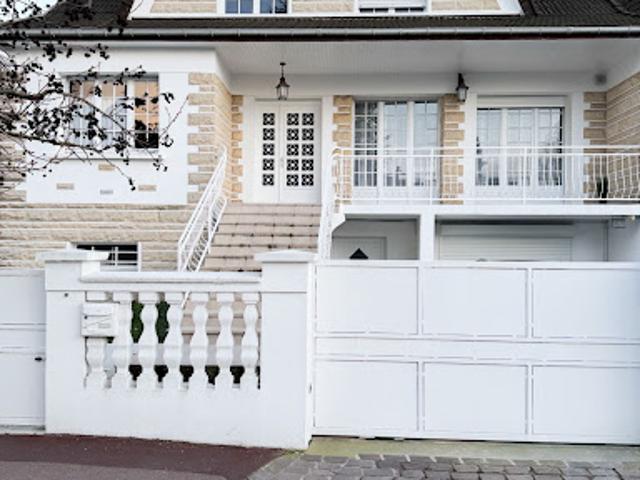 Maison avec jardin et terrasse